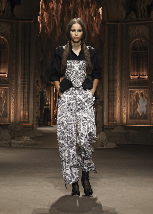 Dior İlkbahar/Yaz 2023: Büyülü Barok