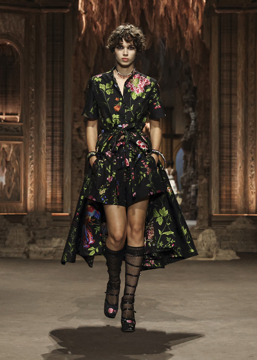 Dior İlkbahar/Yaz 2023: Büyülü Barok