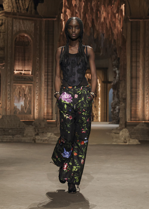Dior İlkbahar/Yaz 2023: Büyülü Barok