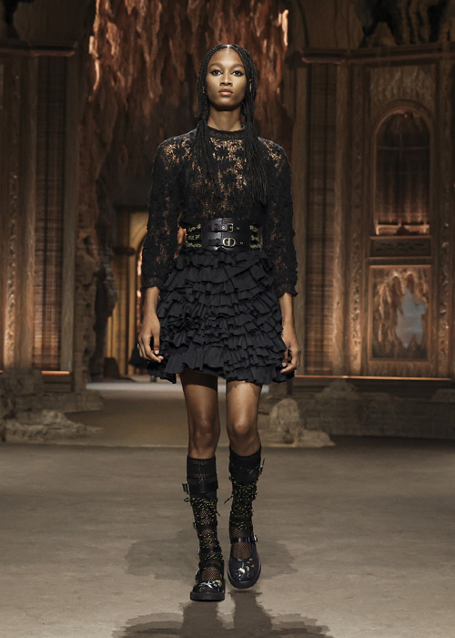 Dior İlkbahar/Yaz 2023: Büyülü Barok