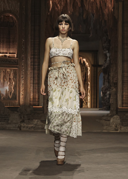 Dior İlkbahar/Yaz 2023: Büyülü Barok