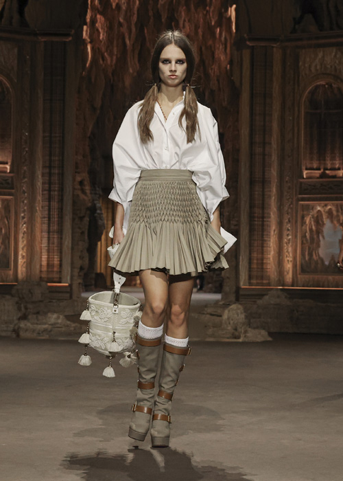 Dior İlkbahar/Yaz 2023: Büyülü Barok