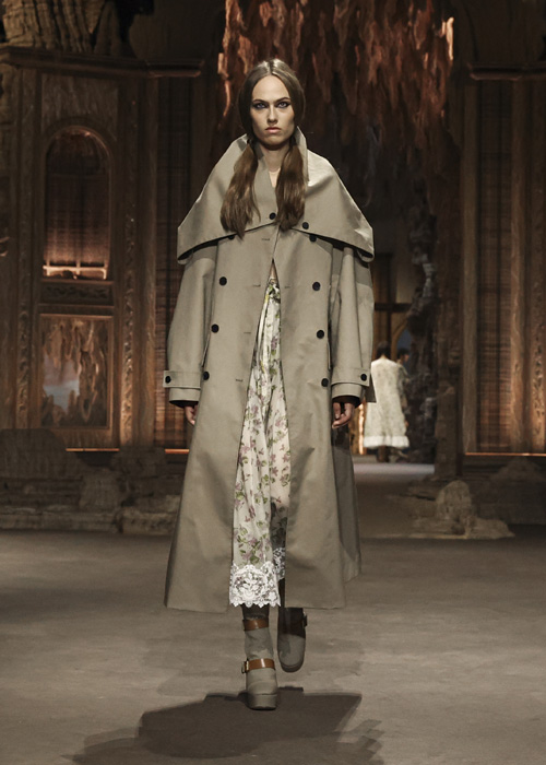 Dior İlkbahar/Yaz 2023: Büyülü Barok