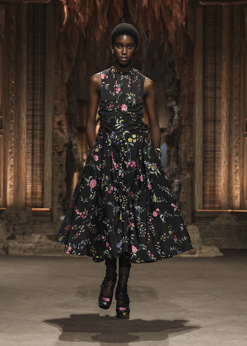 Dior İlkbahar/Yaz 2023: Büyülü Barok