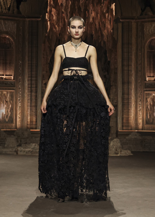Dior İlkbahar/Yaz 2023: Büyülü Barok