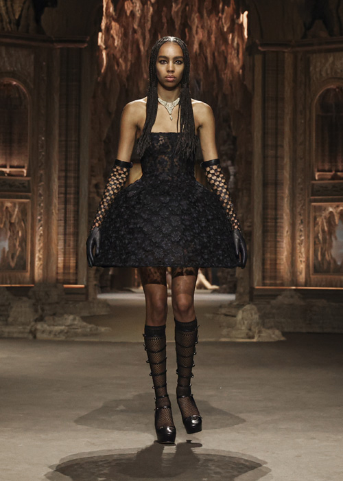 Dior İlkbahar/Yaz 2023: Büyülü Barok