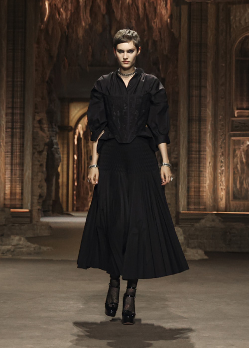 Dior İlkbahar/Yaz 2023: Büyülü Barok