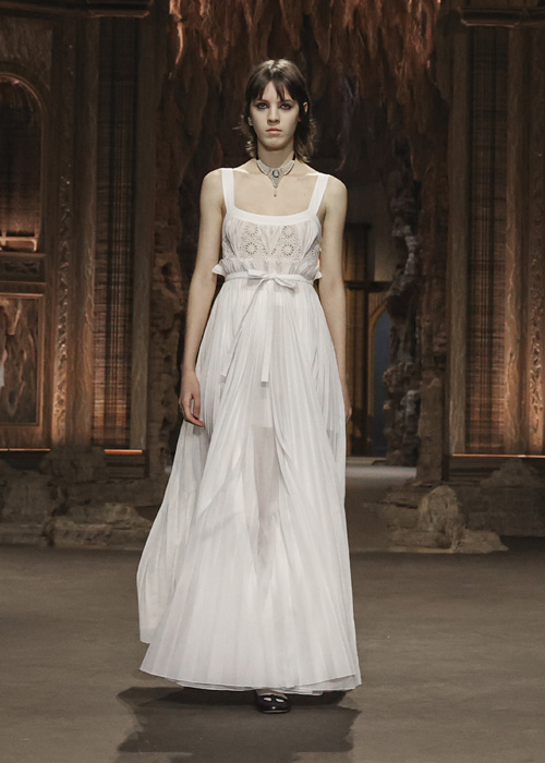 Dior İlkbahar/Yaz 2023: Büyülü Barok