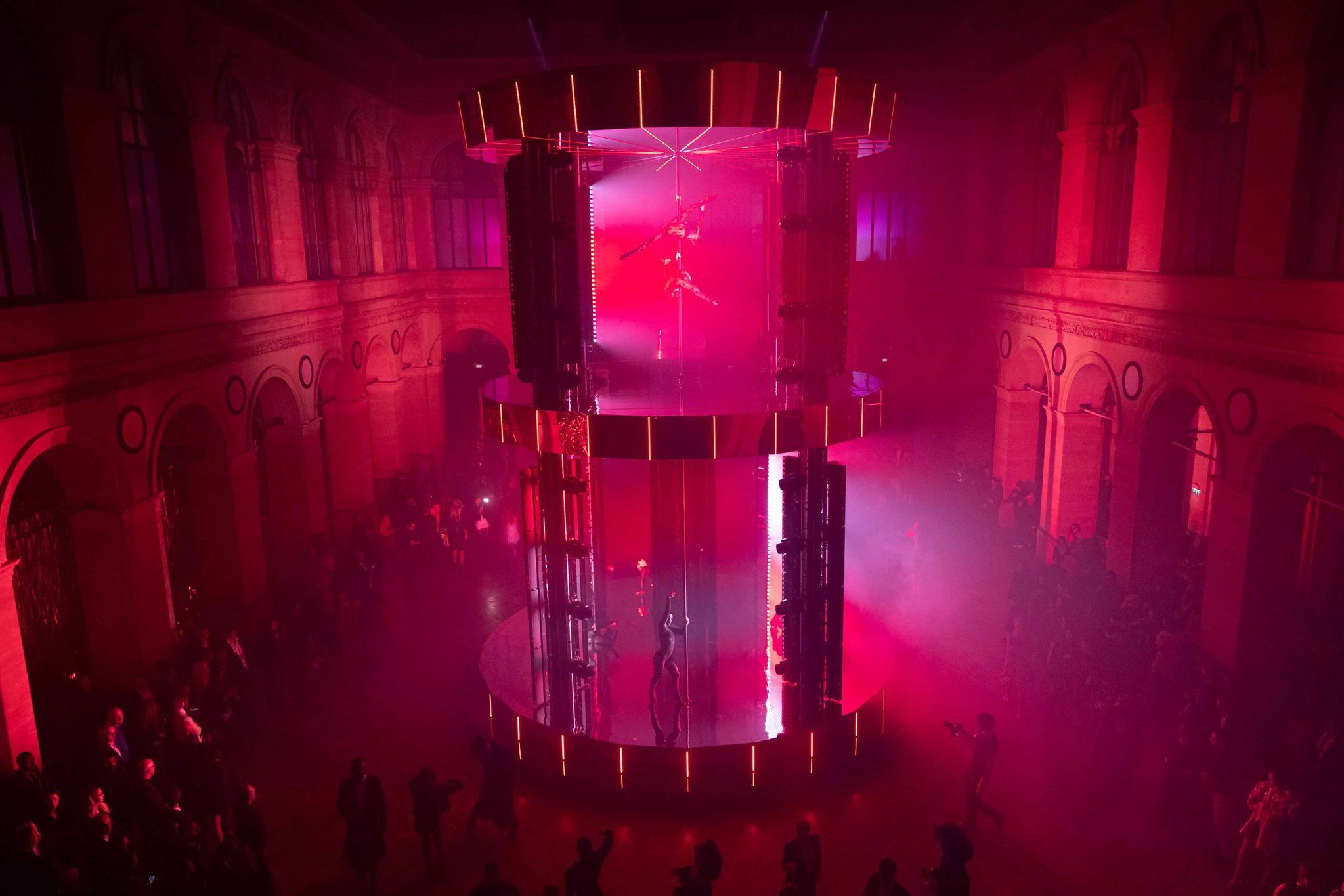 CALZEDOMANIA - A Legs Celebration Paris'te Gerçekleşti