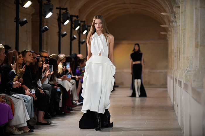 Victoria Beckham İlkbahar/Yaz 2023