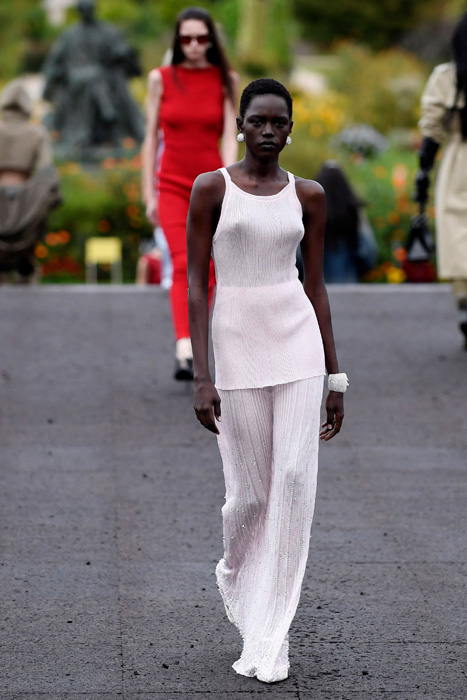 Givenchy İlkbahar/Yaz 2023