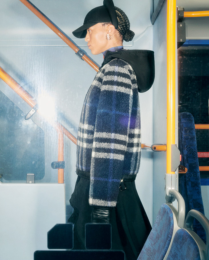 Burberry Night Creatures İle Fantastik Bir Gece