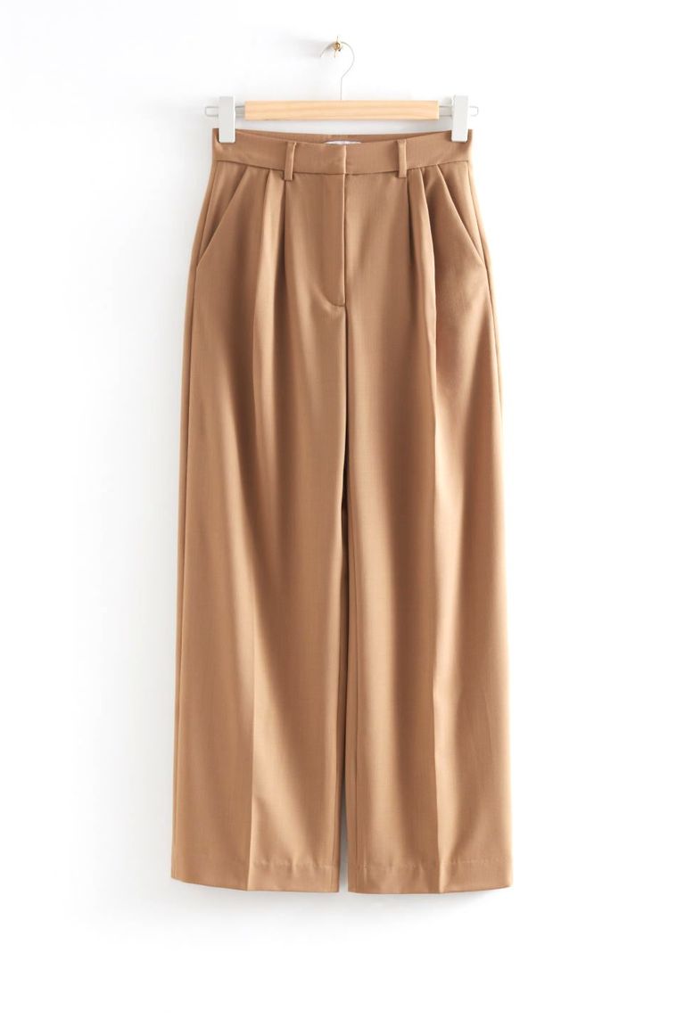 Şık Bir Görünüm Yaratacak Ofis Pantolonları