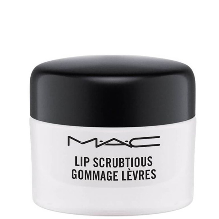 Kuru ve Çatlamış Dudaklar İçin En İyi 10 Dudak Peelingi