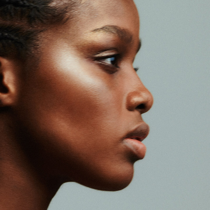 Tüm Cilt Tonları ve Tipleri İçin En İyi Aydınlatıcılar