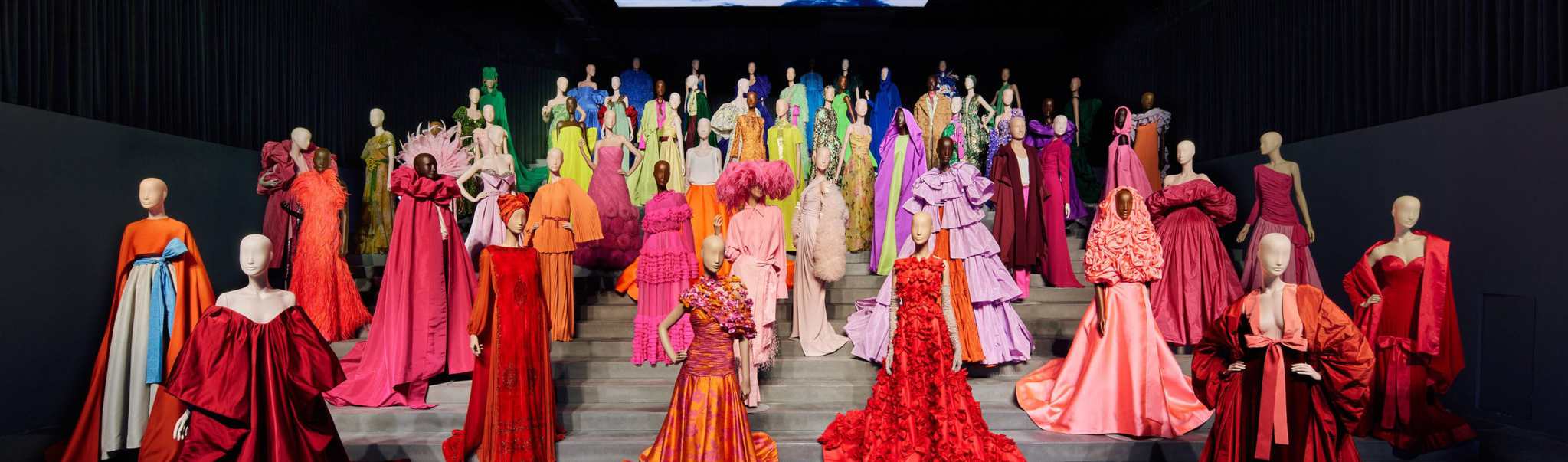 Forever Valentino: Modaya Övgü