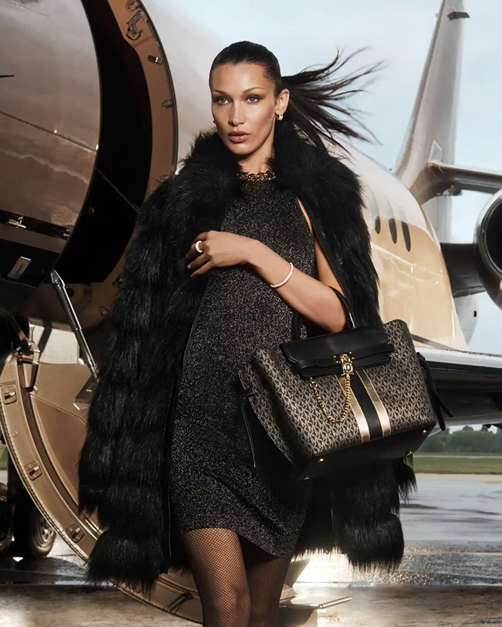 Michael Kors Ve Bella Hadid'den Yılbaşı Işıltısı