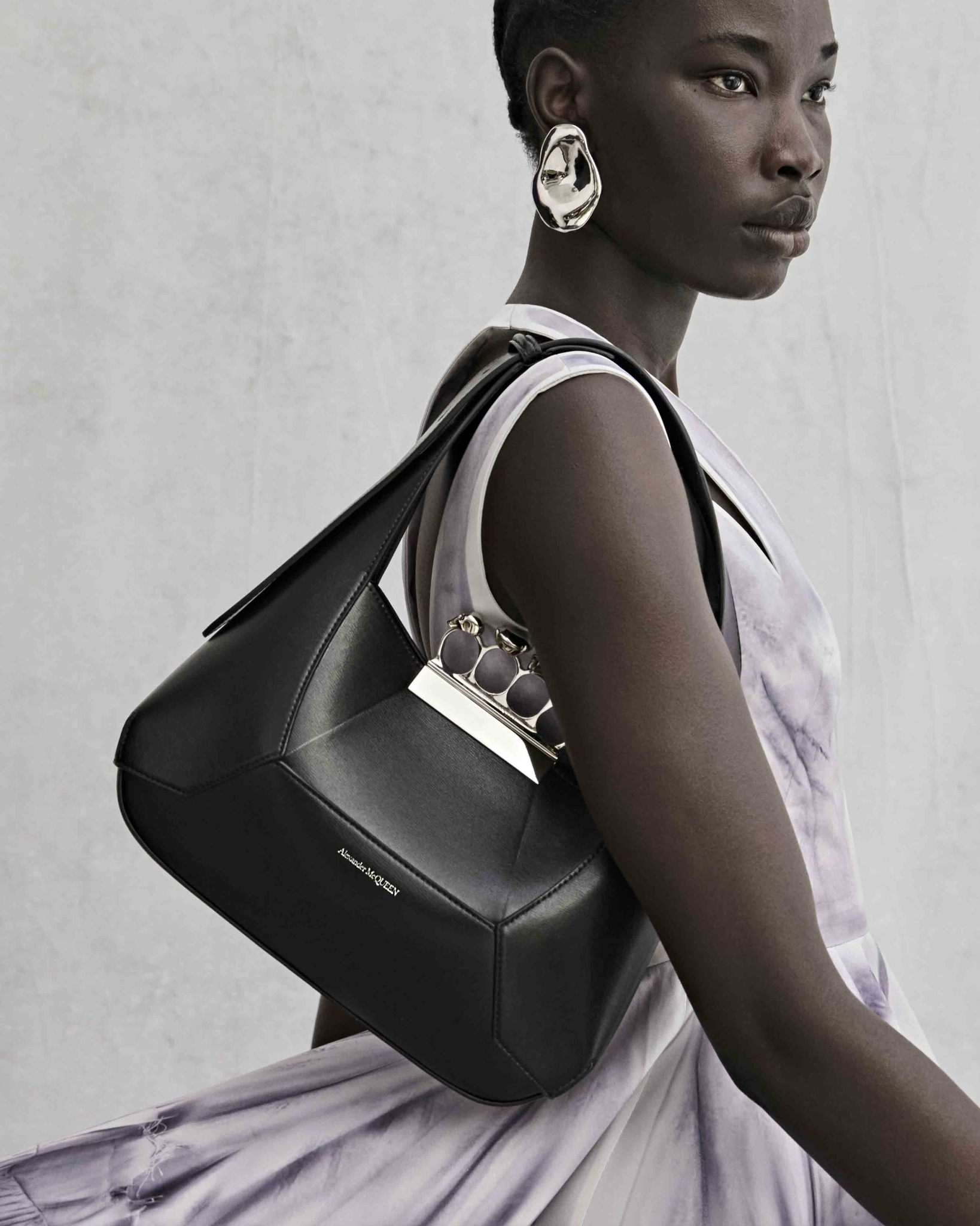 Alexander McQueen'in Yeni Çantaları