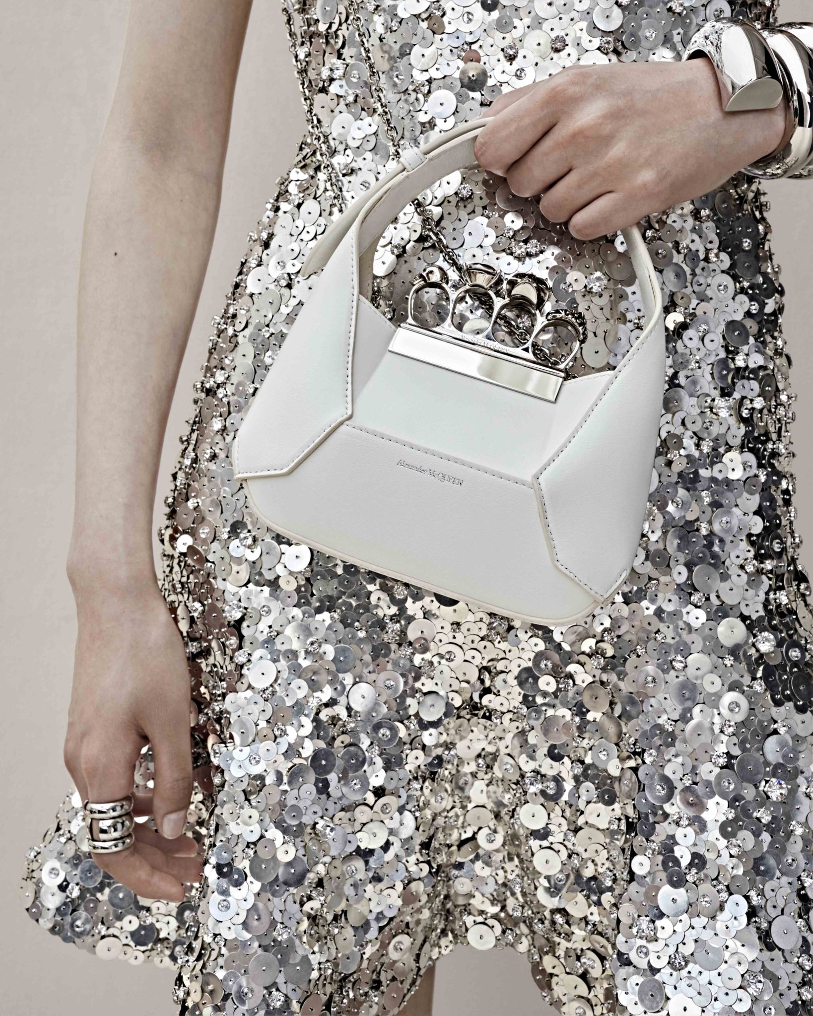 Alexander McQueen'in Yeni Çantaları