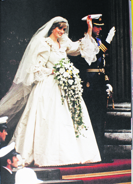 Prenses Diana'nın Gelinliği Hakkında Bilmediğiniz 10 Gerçek