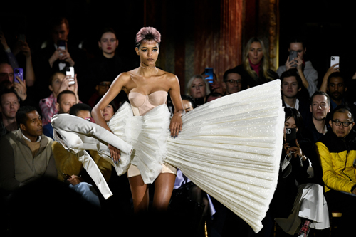 Viktor & Rolf Couture İlkbahar 2023