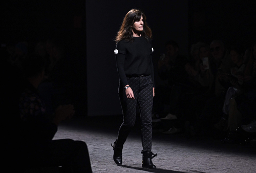 Chanel Sonbahar/Kış 2023'te Çiçek Açıyor