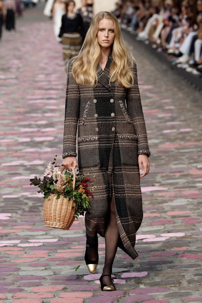 2023-24 Paris Haute Couture Moda Haftası’nda Jane Birkin enerjisi / 4