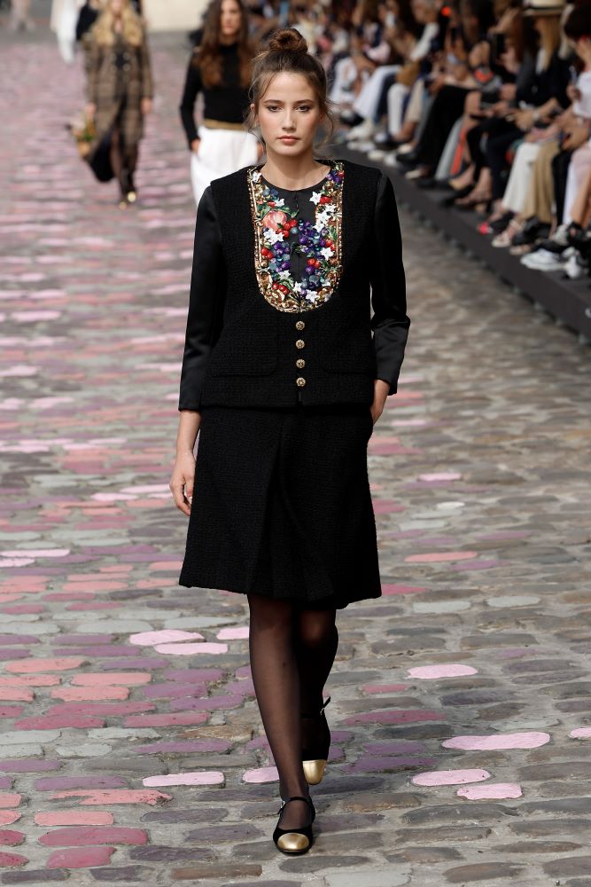 2023-24 Paris Haute Couture Moda Haftası’nda Jane Birkin enerjisi / 10