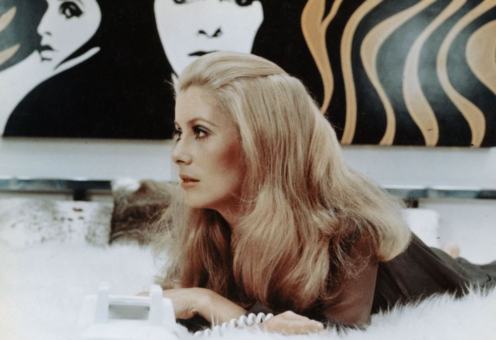 Şeftali rengi yanaklar