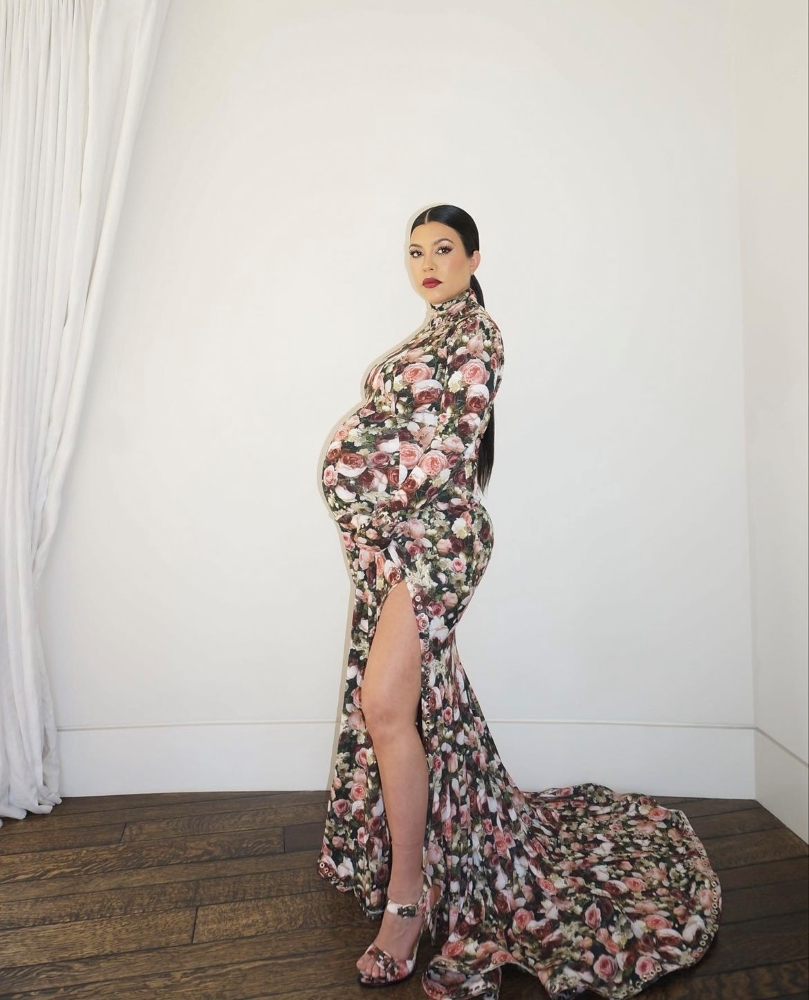 Kourtney Kardashian Dördüncü Kez Anne Oldu