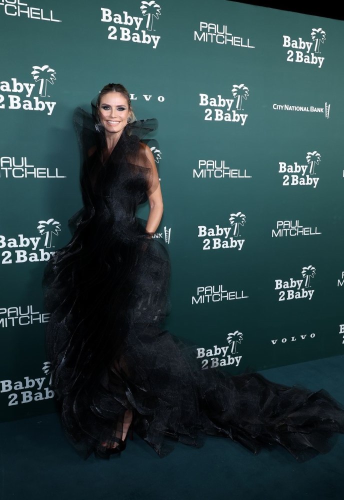 2023 Baby2Baby Galası Kırmızı Halı Görünümleri