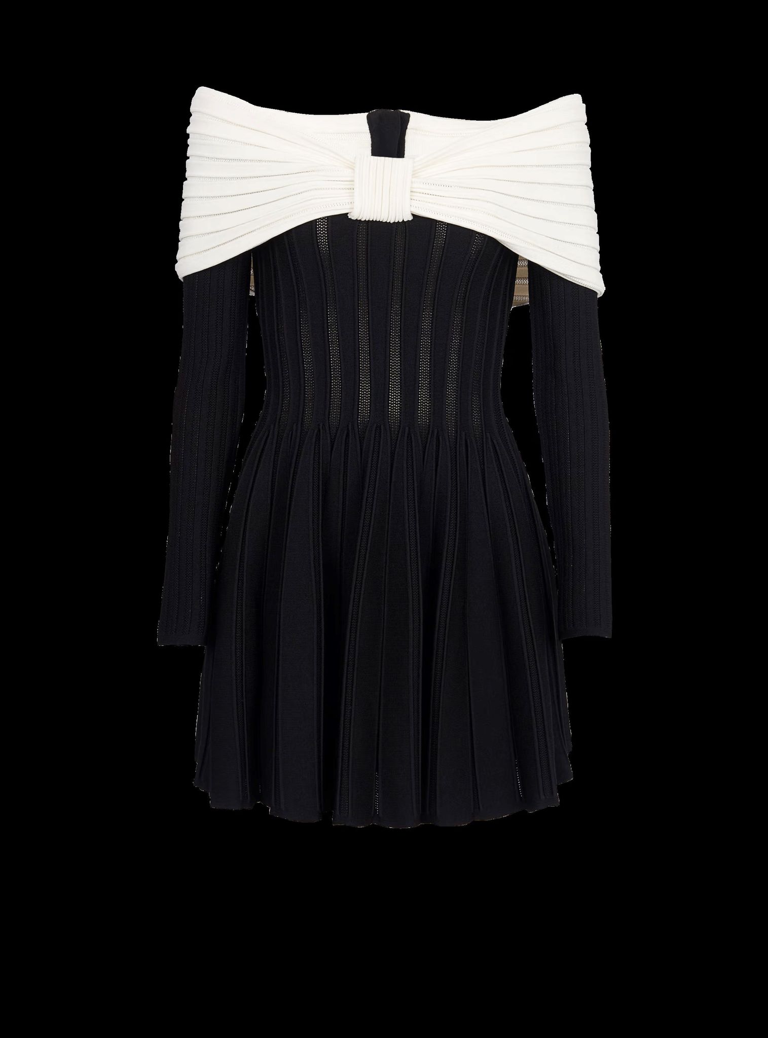 Yılın En Parıltılı Gecesi için Tercih Edebileceğiniz 10 Elbise