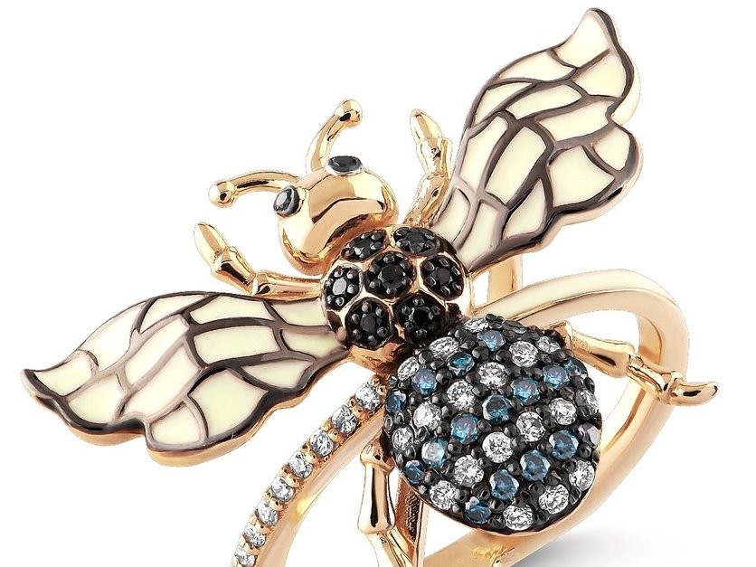 Bee Goddess Mucizeler Işıltısı ‘’Kraliçe Arı’’ Koleksiyonunu Sunuyor