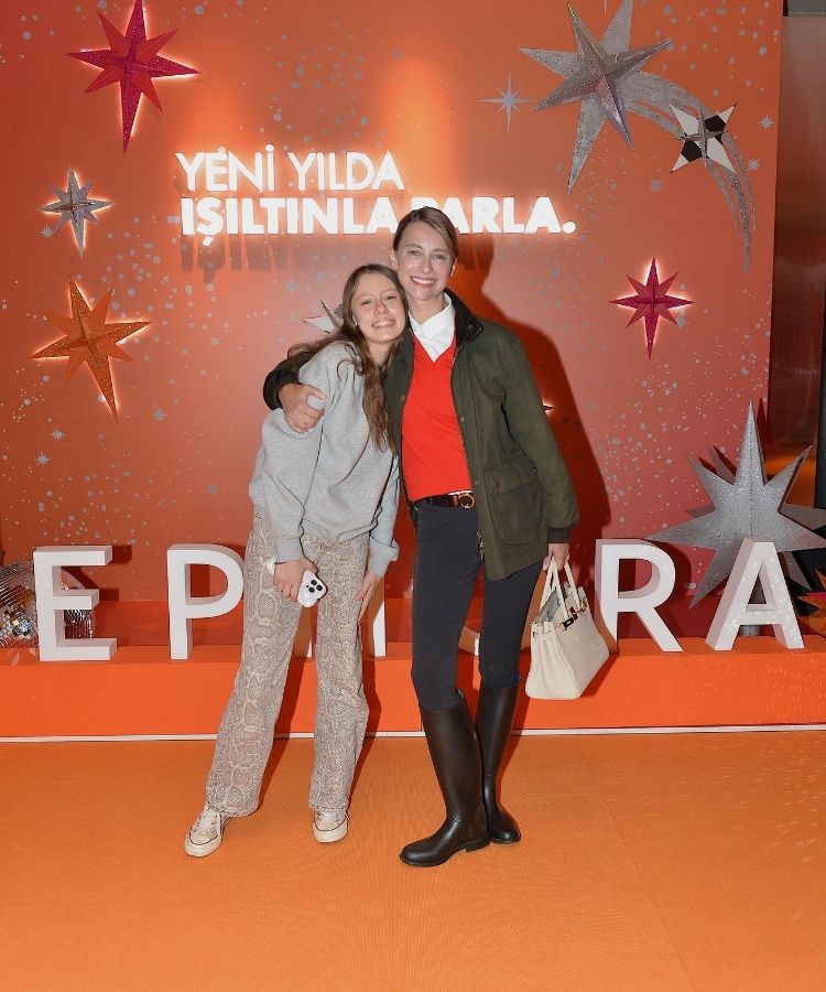 Sephora’dan Yeni Yıla Işıltılı Bir Karşılama