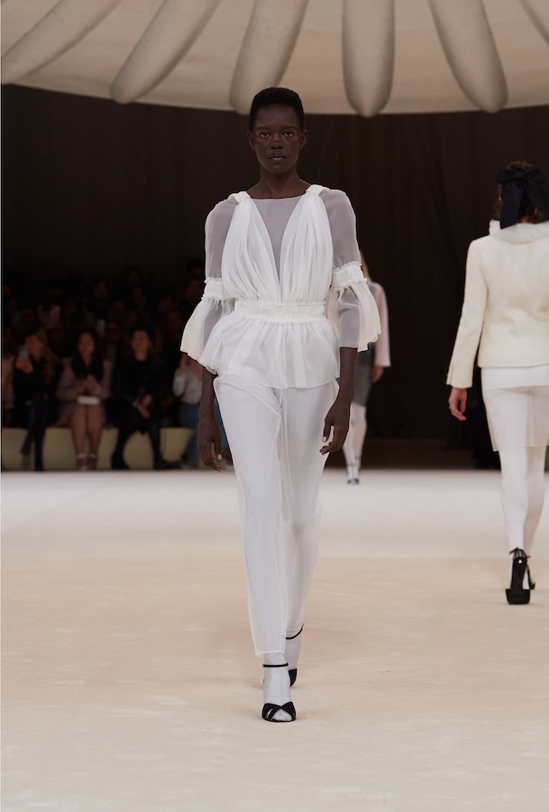 Chanel 2024 İlkbahar/Yaz Couture Defilesi