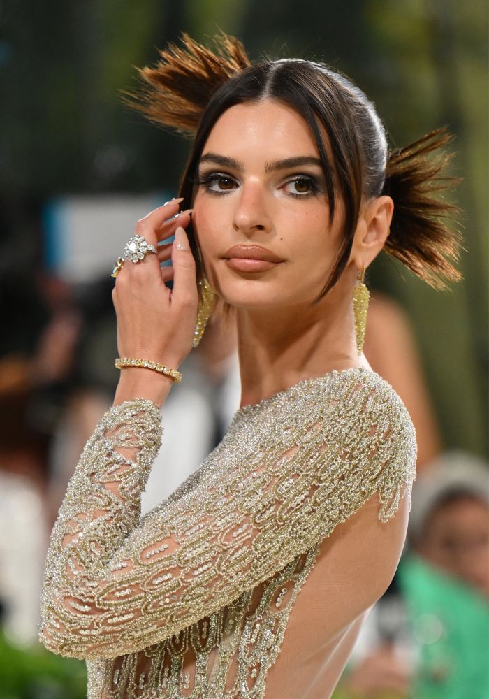 Emily Ratajkowski – Chopard