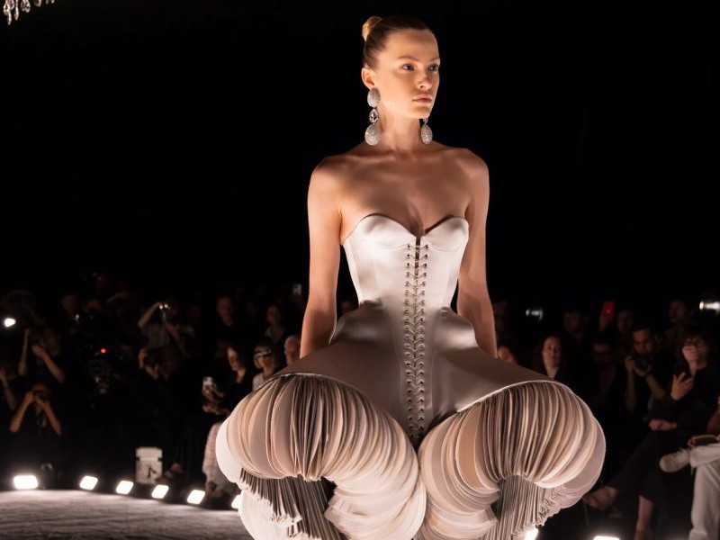 Schiaparelli 2024 – 25 Sonbahar/Kış Haute Couture Koleksiyonu