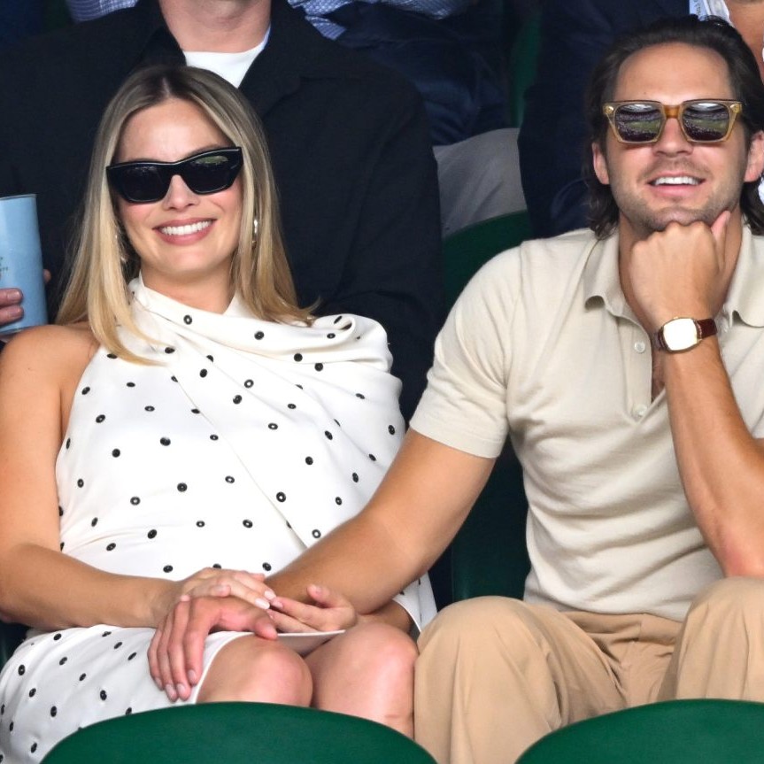 Margot Robbie Hamile Stiliyle Wimbledon’da
