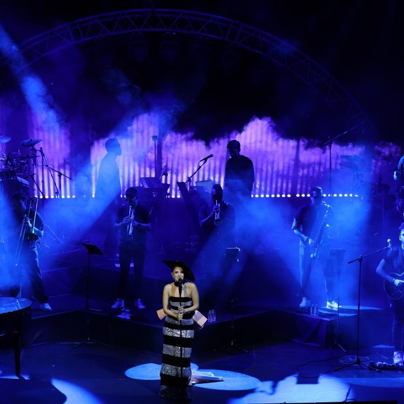 Karsu’dan Harbiye Cemil Topuzlu Açıkhava Tiyatrosu’nda Müzik Ziyafeti