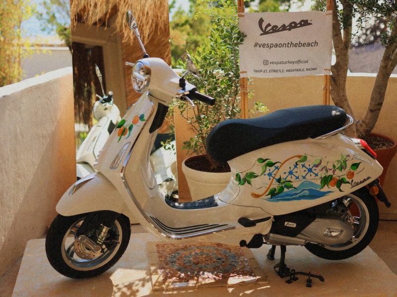 Plajların Yeni Gözdesi Vespa