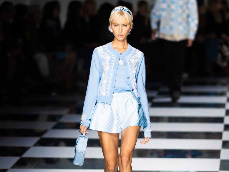 Bebek Mavisi: 2024 Yazının Ferahlatıcı Rengi