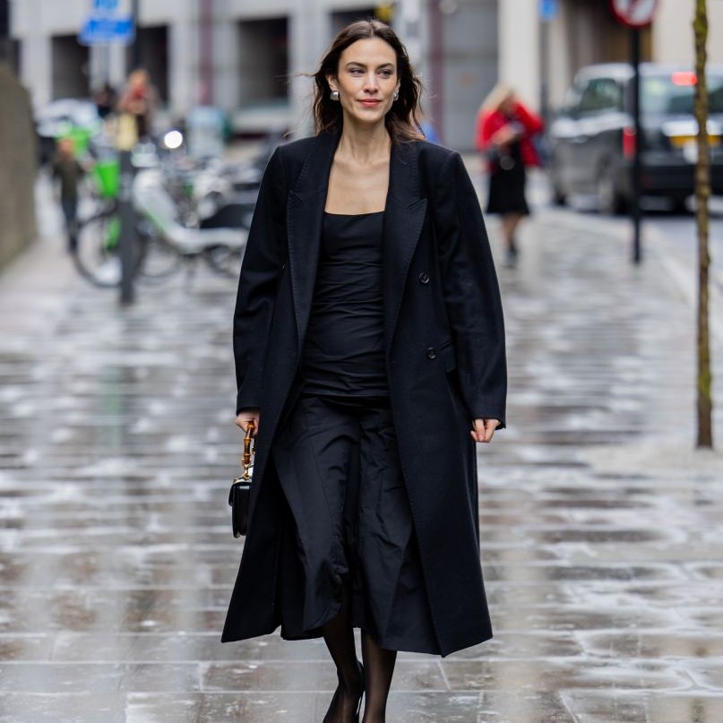 “Demure” Trendi Hakkında Bilmeniz Gereken Her Şey