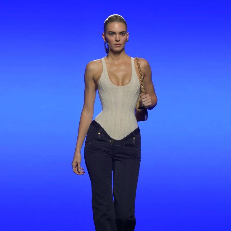 Schiaparelli 2025 İlkbahar/Yaz Koleksiyonu