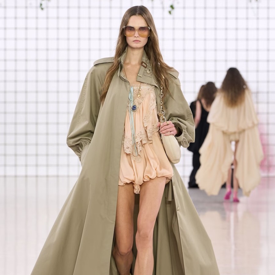 Chloé 2025 İlkbahar/Yaz Koleksiyonu