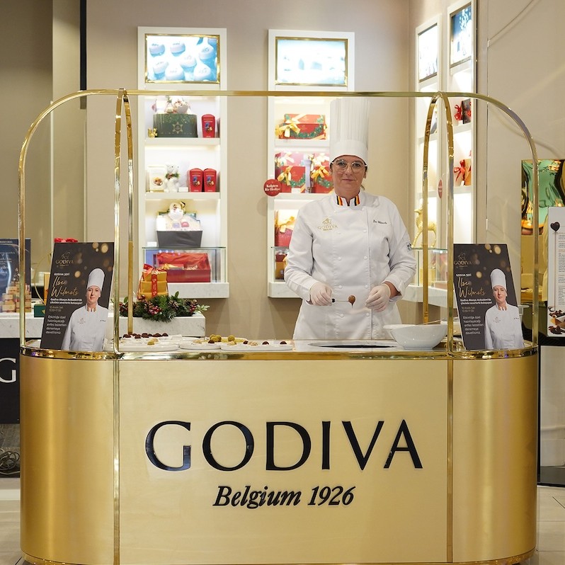 GODIVA ÇİKOLATA ŞEFİ ILSE WILMOTS İSTANBUL’DA SIRA DIŞI SÜRPRİZ LEZZETLERE İMZA ATIYOR!