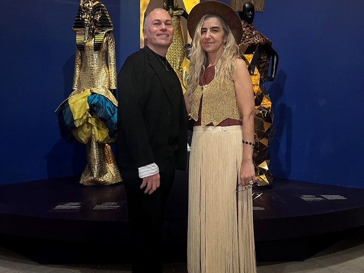 Ayşe Sarıoğlu ve Matthew Yokobosky ile Solid Gold Sergisi Üzerine