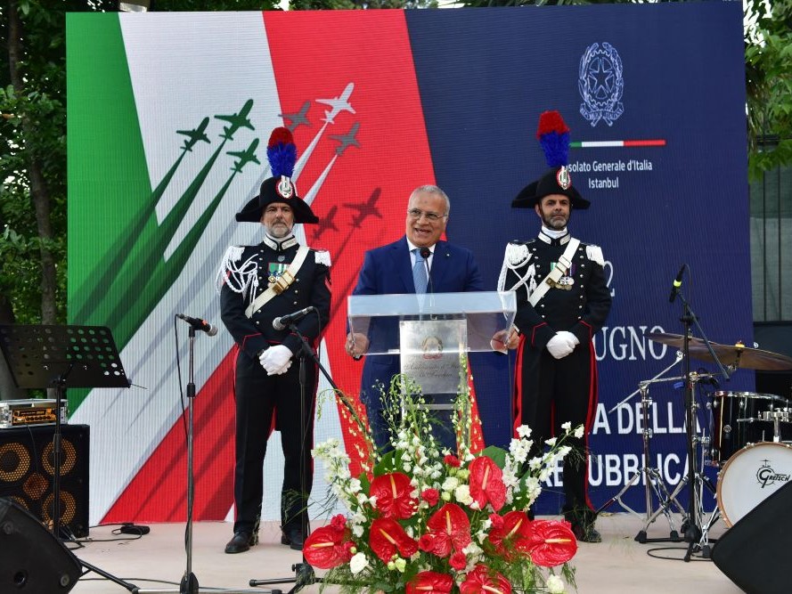 Venedik Sarayı’nda Kutlama