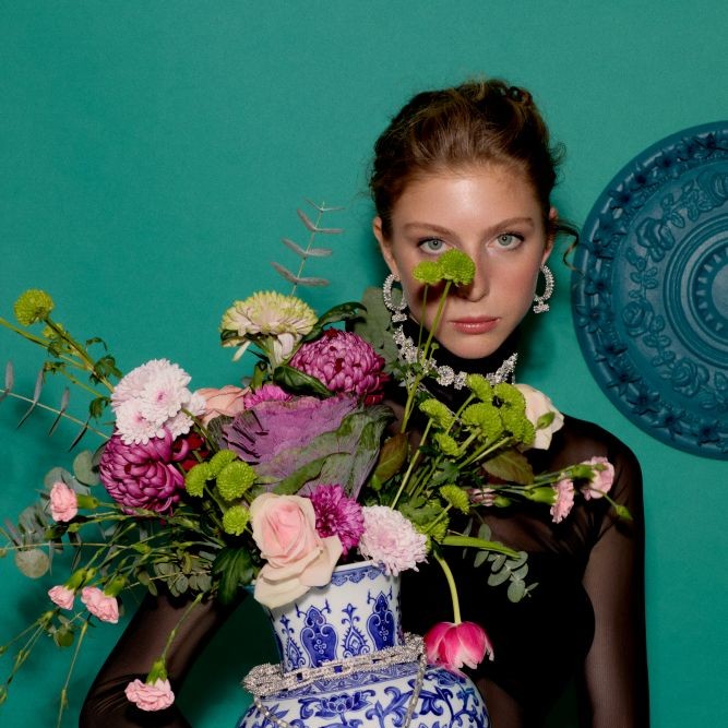 Heykelsi Bir Takı Evreni: Mea Culpa