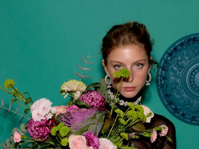 Heykelsi Bir Takı Evreni: Mea Culpa