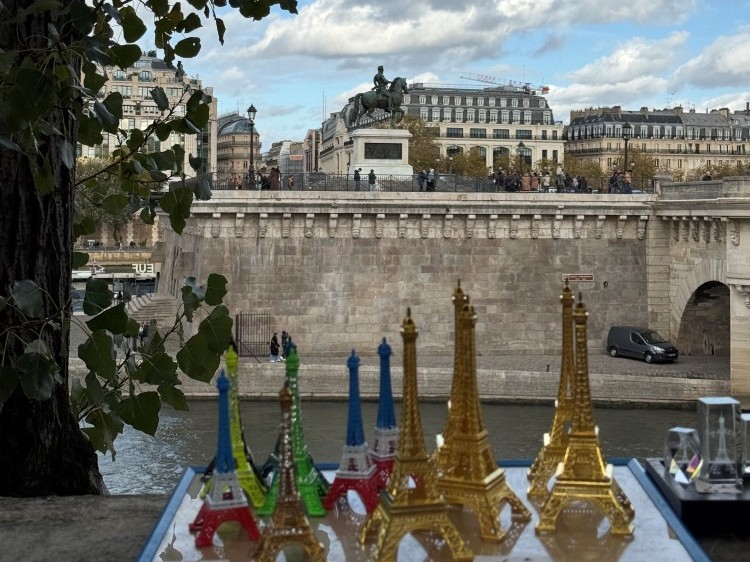 Paris: Zamansız Bir Keşfin İzinde